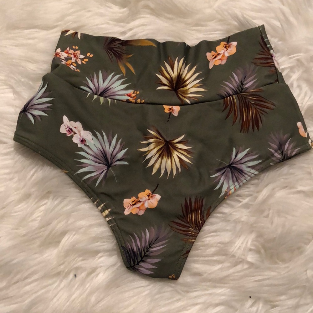 Montce Bottoms